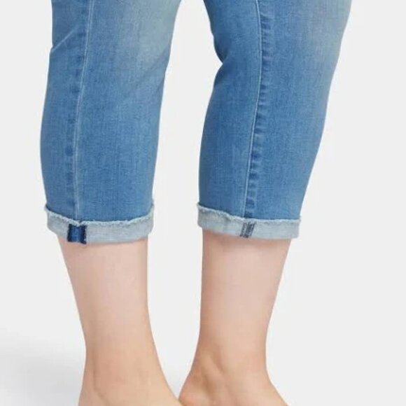 Nydj Chloe Capri Hollywood Jean in Mesmerize Size 14 - Picture 4 of 16